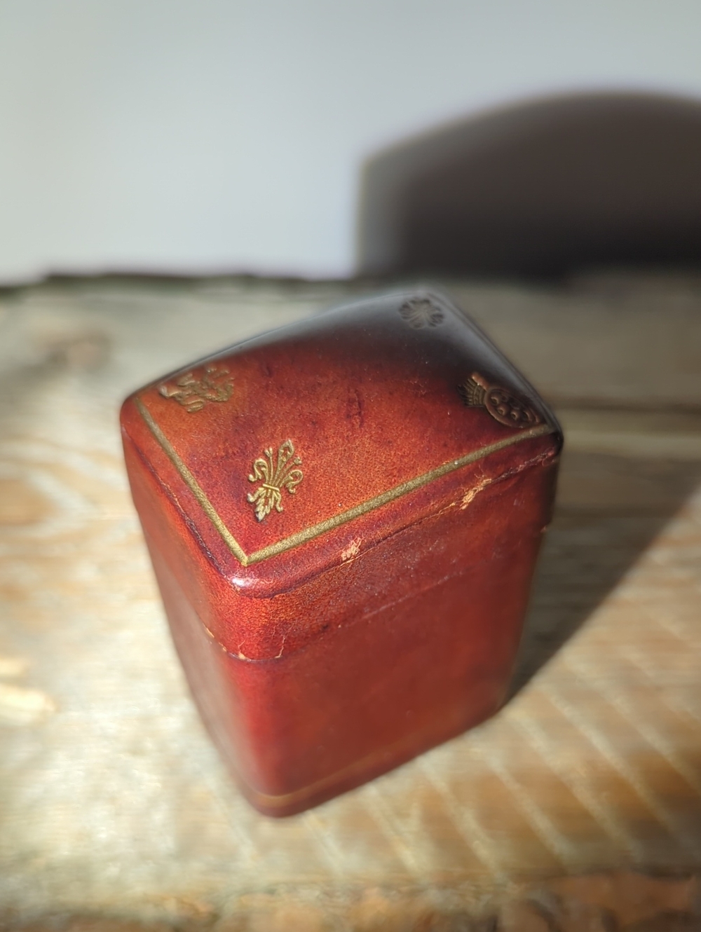 🔥2" Leather Italian Antique Matchbox